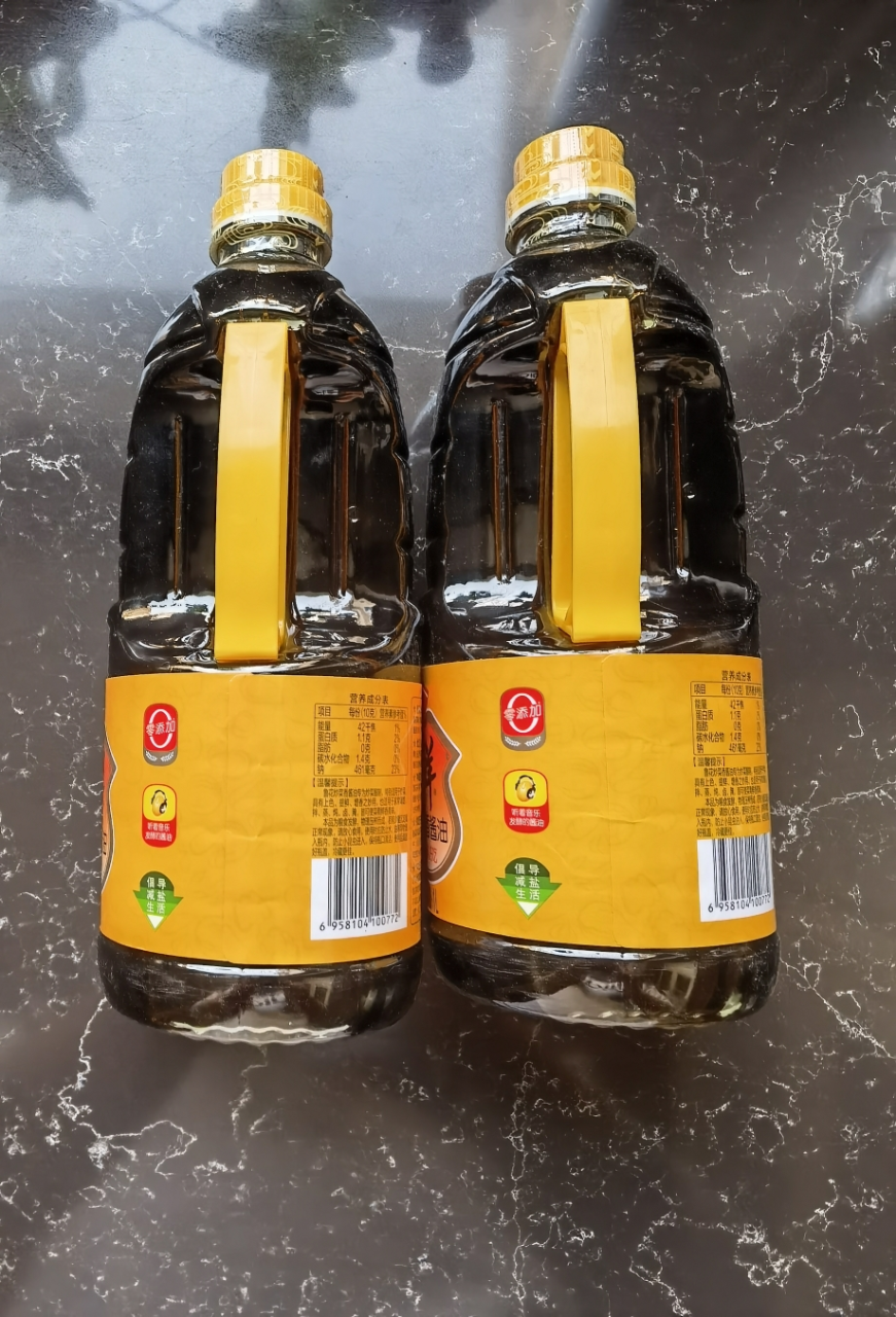 鲁花炒菜香酱油1l*3 酿造酱油日常家用调味品凉拌炒菜生抽晒单图