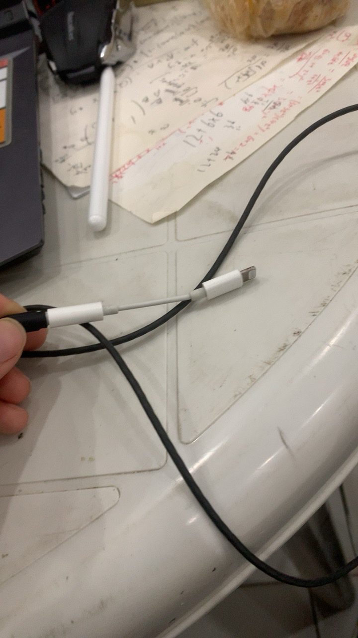 苹果/Apple 原装手机耳机转接头 3.5毫米音频转换器/线 适配iPhone X/11/12/13/14promax晒单图