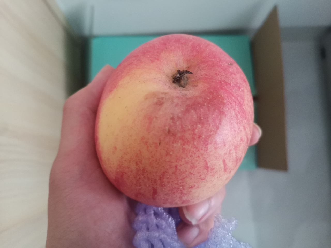 苹果水果 陕西延安苹果红富士 20枚80 mm 洛川苹果家庭装晒单图