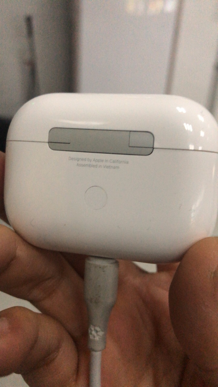 Apple 苹果 AirPods Pro一代 主动降噪无线蓝牙耳机 配MagSafe无线充电盒 海外版晒单图