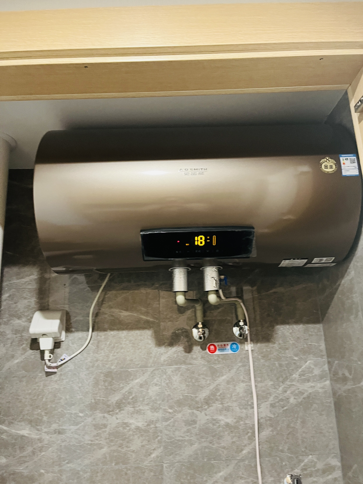 AO史密斯80升电热水器 专利免更换镁棒 金圭内胆 双棒双3kW速热 晶彩外观 遥控E80MDF 一级能效晒单图