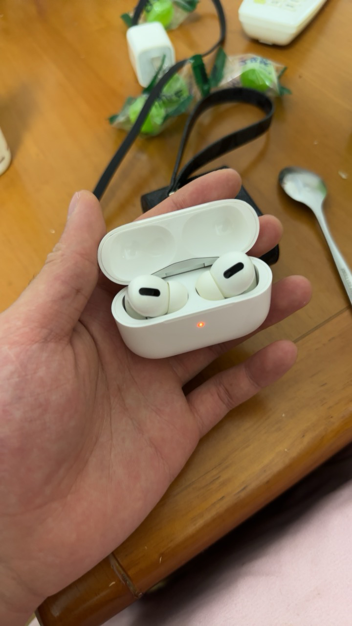 [二手95新]苹果Apple Airpods pro三代原装无线蓝牙耳机 3代新款H1芯片 降噪无线充耳机 二手耳机正品晒单图