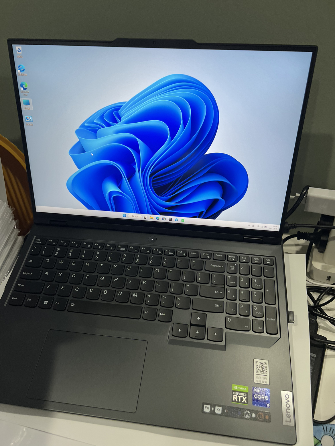 联想(Lenovo)拯救者Y9000P 2023 16英寸电竞游戏本笔记本电脑(13代i9-13900HX 16G 1T RTX4050 2.5k 240Hz)碳晶灰晒单图