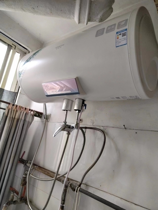 A.O.史密斯年轻时尚品牌-佳尼特 电热水器60升 储水式 家用 无地线可安装 速热节能CTE-60NB 金圭特护系统晒单图