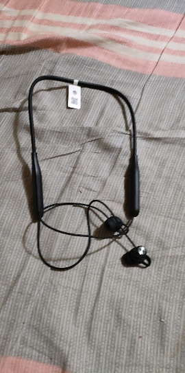 Edifier/漫步者 W200BT FREE 磁吸入耳式 无线运动蓝牙线控耳机 手机耳机 音乐耳机 带麦可通话 玄青黑晒单图