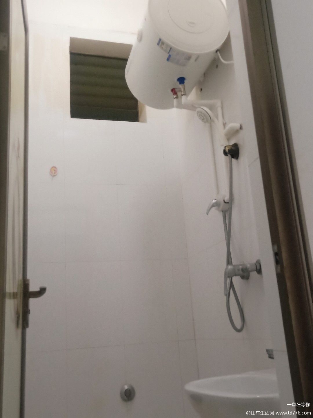 海尔(Haier)电热水器40升2200W速热健康抑菌洗2级能效金刚三层胆旋钮调节便捷操作家用储水式电热水器出租房力荐晒单图