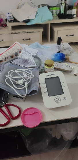 鱼跃语音电子血压计家用血压仪智能一键量血压 医用测血压仪器晒单图