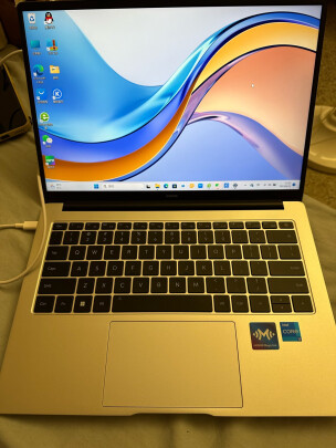 荣耀笔记本电脑MagicBook X 14 2023 12代酷睿标压i5 16G 512G 100%sRGB高色域 轻薄本 大电池 手机互联晒单图