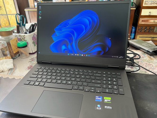 惠普(HP)暗影精灵11 16英寸游戏本笔记本电脑(14代i7-14650HX 32G 2TB固态 RTX5060 8G独显 240Hz)升级版晒单图