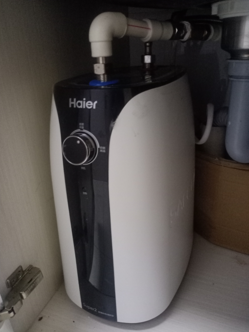 海尔(Haier)小厨宝上出水7升家用厨房小型电热水器速热2200W防电墙技术一级能效晒单图
