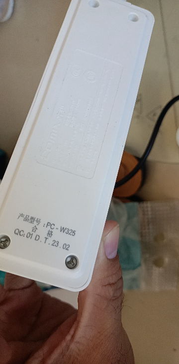 齐心(Comix)插排插线板白色 全长1.5米单排插排多孔电源插板开关插座接线板拖线板办公用品W325晒单图