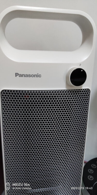 松下(Panasonic) 暖风机取暖器家用电暖器电暖风冷暖风扇浴室速热办公室卧室取暖DS-PF203BW机械版晒单图