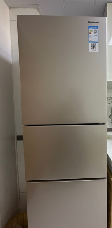 [品牌自营]松下冰箱(Panasonic) 303升三开门冰箱多门三门一级变频智能电冰箱NR-TS30AX1-N晒单图