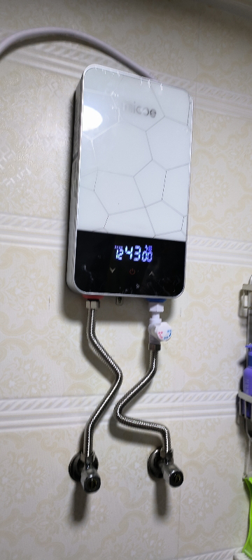 四季沐歌(micoe)DSK-H70-M3A9 即热式电热水器家用小型超薄过水速热卫生间淋浴洗澡智能恒温快热式 变频功率晒单图