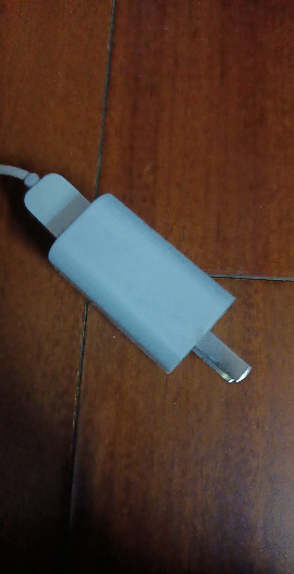 [苏宁自营官方旗舰店]小米USB充电器快充版(18W)支持QC3.0设备充电 / 支持iOS设备充电/ 美观耐用晒单图