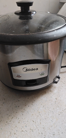 美的(Midea) 电饭煲 家用大容量机械式电饭锅带蒸笼 安全防干烧 自动老式电饭锅 4.5升 AFG4570晒单图