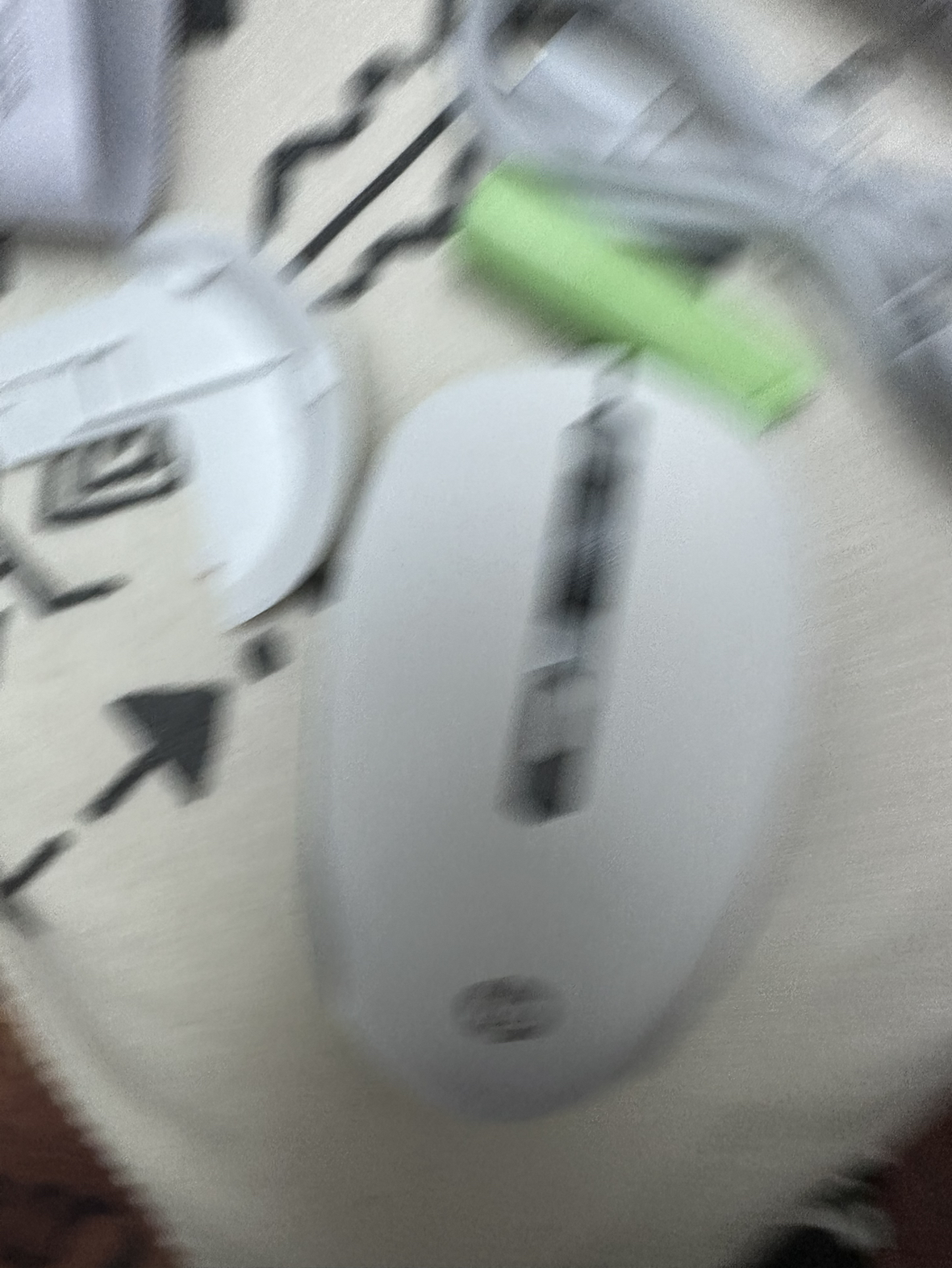惠普(HP) S1000 白色充电款 无线鼠标 台式电脑笔记本家用办公滑鼠通用晒单图