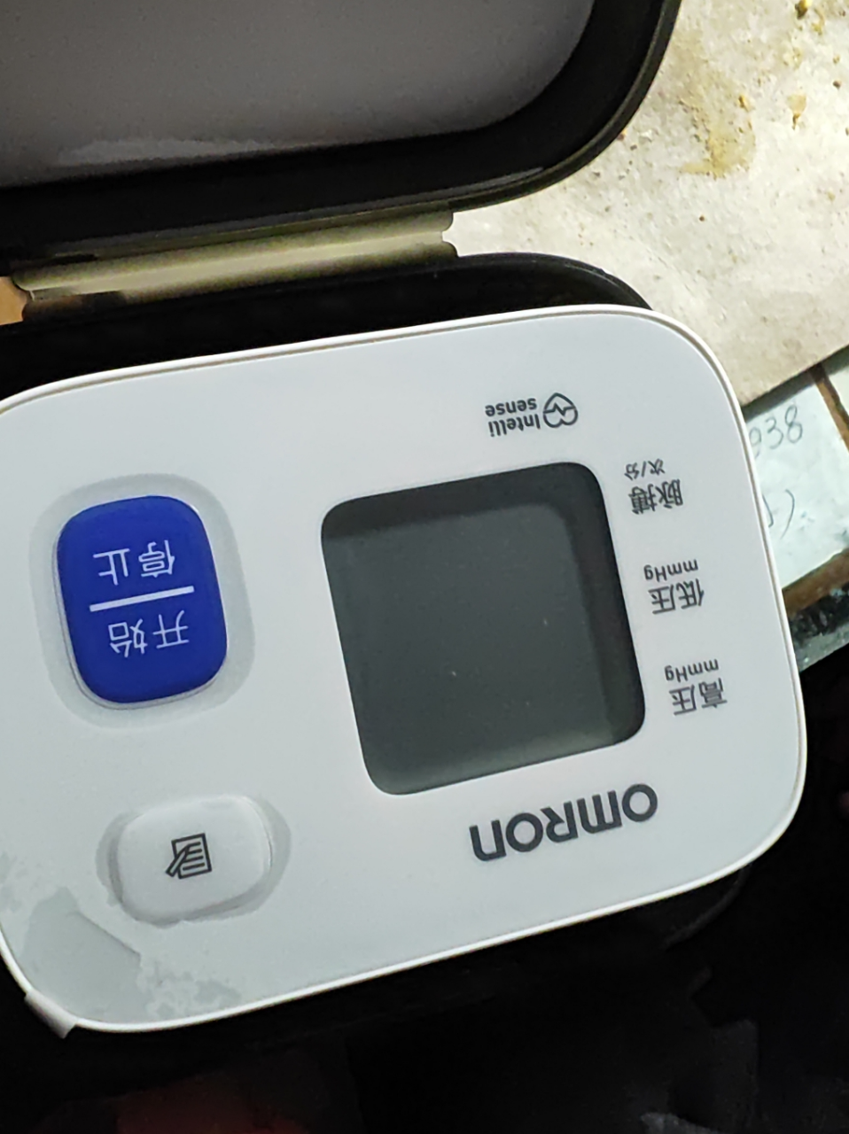 欧姆龙T10手腕式血压测量仪家用全自动高精准老人智能电子血压计晒单图