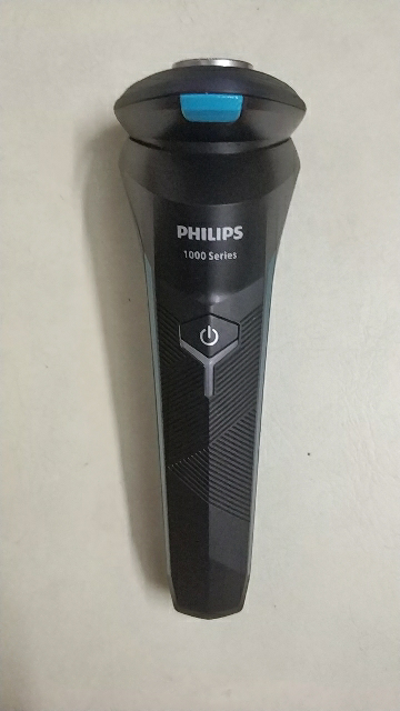 飞利浦(Philips)剃须刀电动刮胡刀旅行便携式 进口刀头全身水洗胡须刀 男士生日礼物送男友送老公S1115/02晒单图