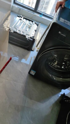 小天鹅(LittleSwan)双洗站 洗衣扫拖一体扫地机器人滚筒全自动超薄全嵌10公斤自动毛发切割TG100RM9ILZ晒单图