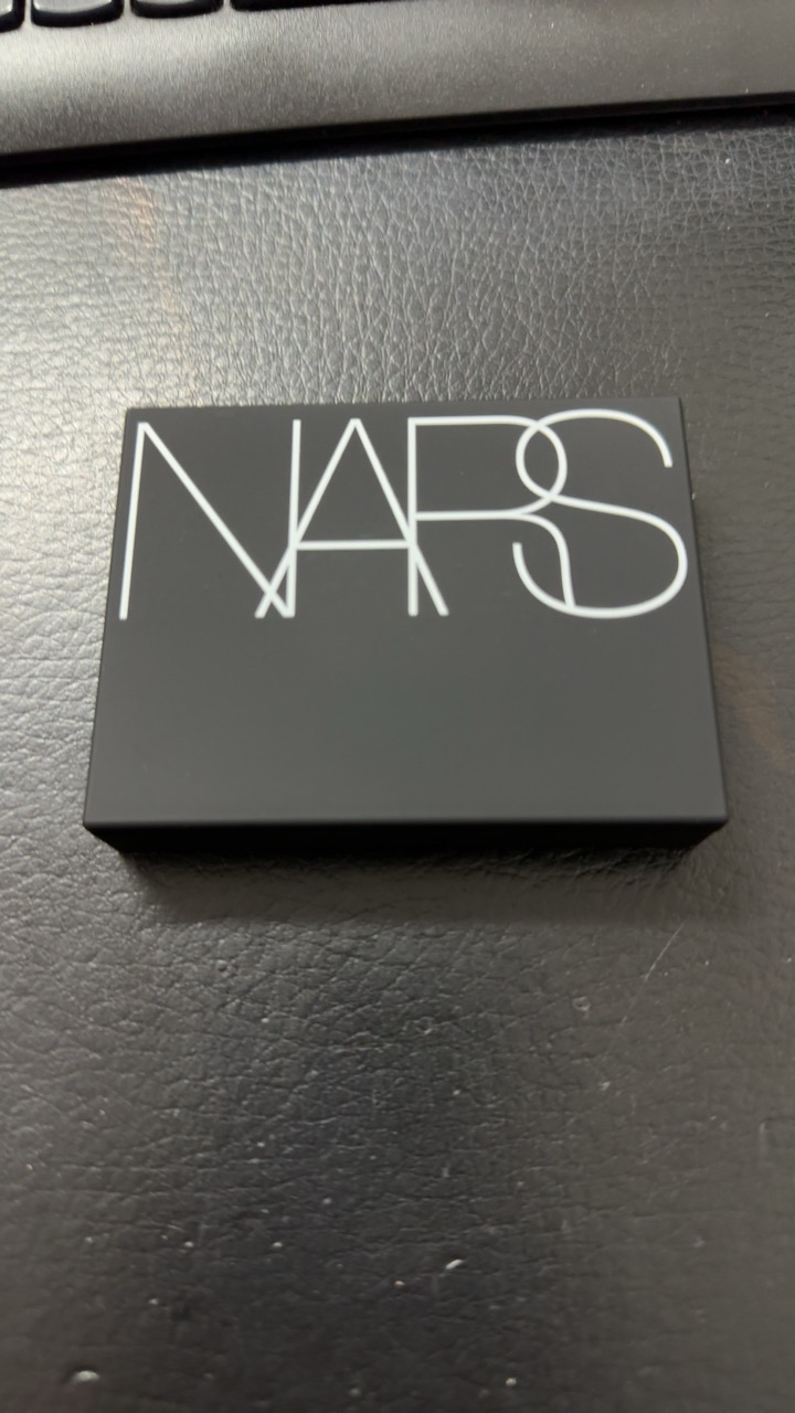 [国内专柜正品]纳斯(NARS)流光美肌轻透蜜粉饼大白饼10g晒单图