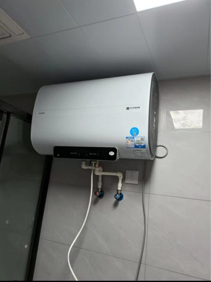 Leader 50L扁桶电热水器 海尔智家 双胆速热3300W变频储水式 WiFi智能LEC5003-DX5(E)晒单图