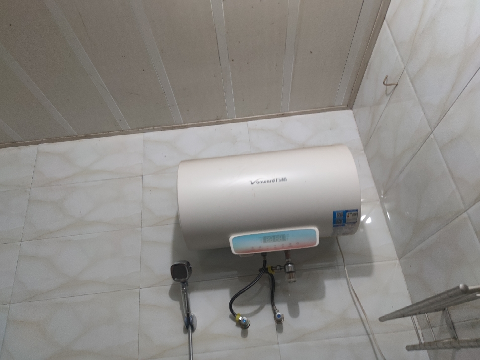 万和电热水器60升一级能效智能断电水质监测3000W速热10倍增容 wifi智能E60-Q8D1晒单图