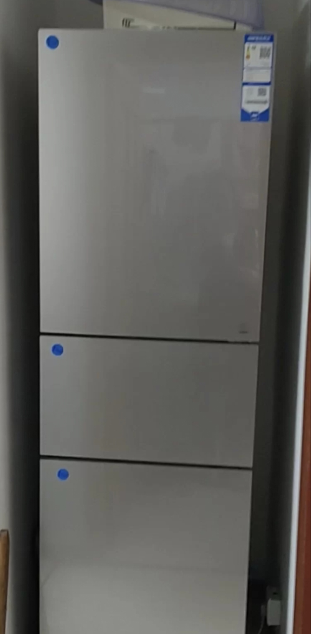 海尔冰箱家用235升风冷无霜三门变频一级能效节能保鲜净味三门电冰箱 235WFCI晒单图