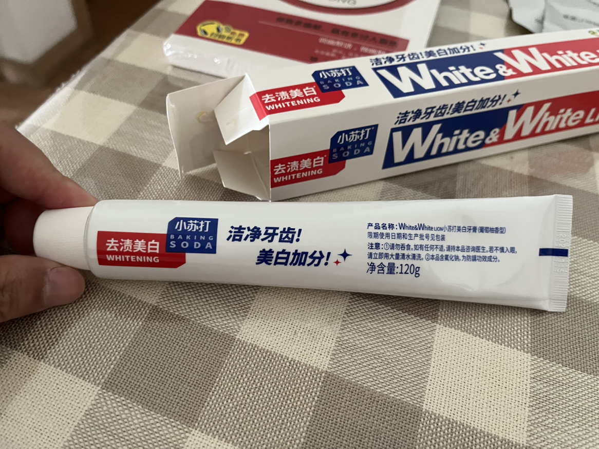 狮王大白牙膏 WHITE 葡萄柚经典大白管牙膏 小苏打去牙渍牙垢 含氟防蛀120g单支晒单图