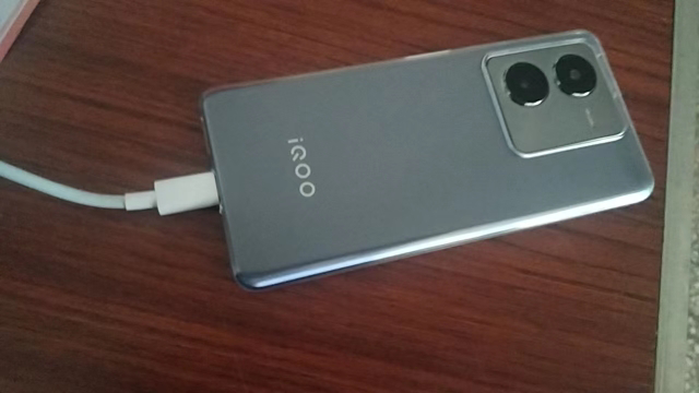 [原封]vivo iQOO Z8 12GB+256GB 曜夜黑 天玑8200芯 120W超快闪充 5000mAh超长续航 5G手机晒单图