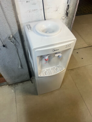美的(Midea)饮水机家用桶装水立式办公室温热型多重防干烧大储物柜饮水器MYR718S-X晒单图