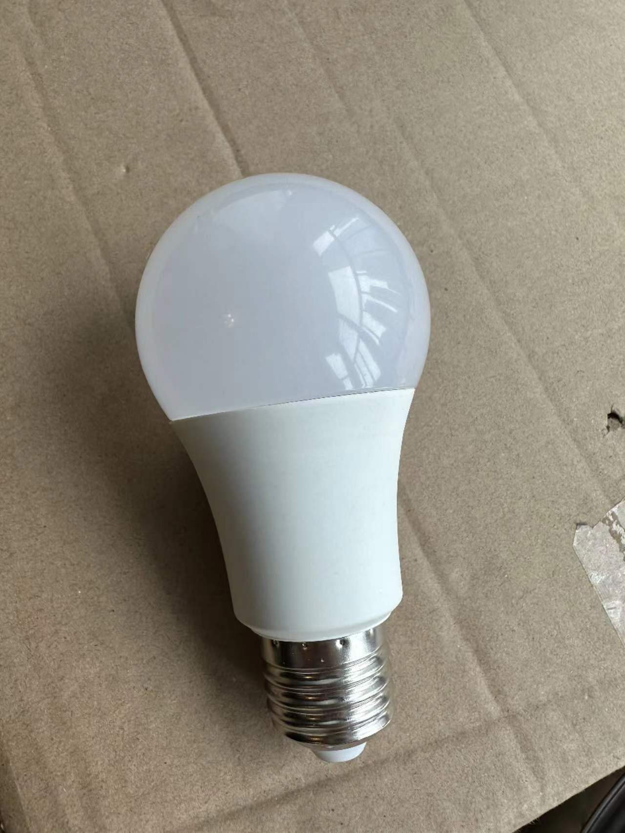 LED灯泡E27螺口室内节能商用大功率光源亮单只装5W晒单图