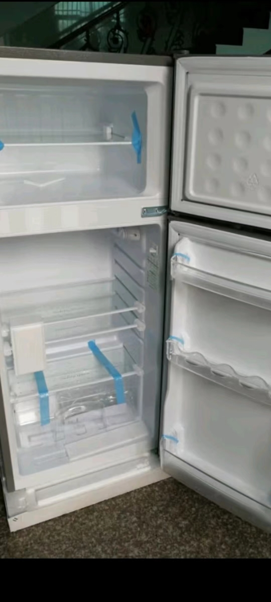 奥马(Homa) 125升双门小冰箱家用小型电冰箱租房冷藏冷冻双开门节能省电低噪BCD-125H白晒单图