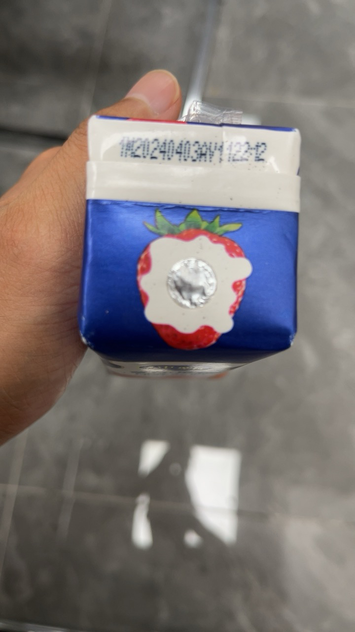 蒙牛 纯甄 常温风味酸牛奶 草莓果粒 200g×10盒晒单图