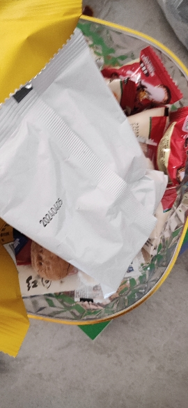 [姚生记]巴旦木夹心海苔脆36g 即坚果食紫菜休闲食品零食 香脆小吃 健康孕妇儿童老人小零食晒单图