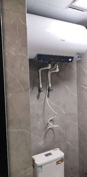 [TOP热卖]Haier/海尔60升电热水器家用卫生间储水式 EC6001-MC3U1 一级能效 WIFI智控 大屏数显晒单图