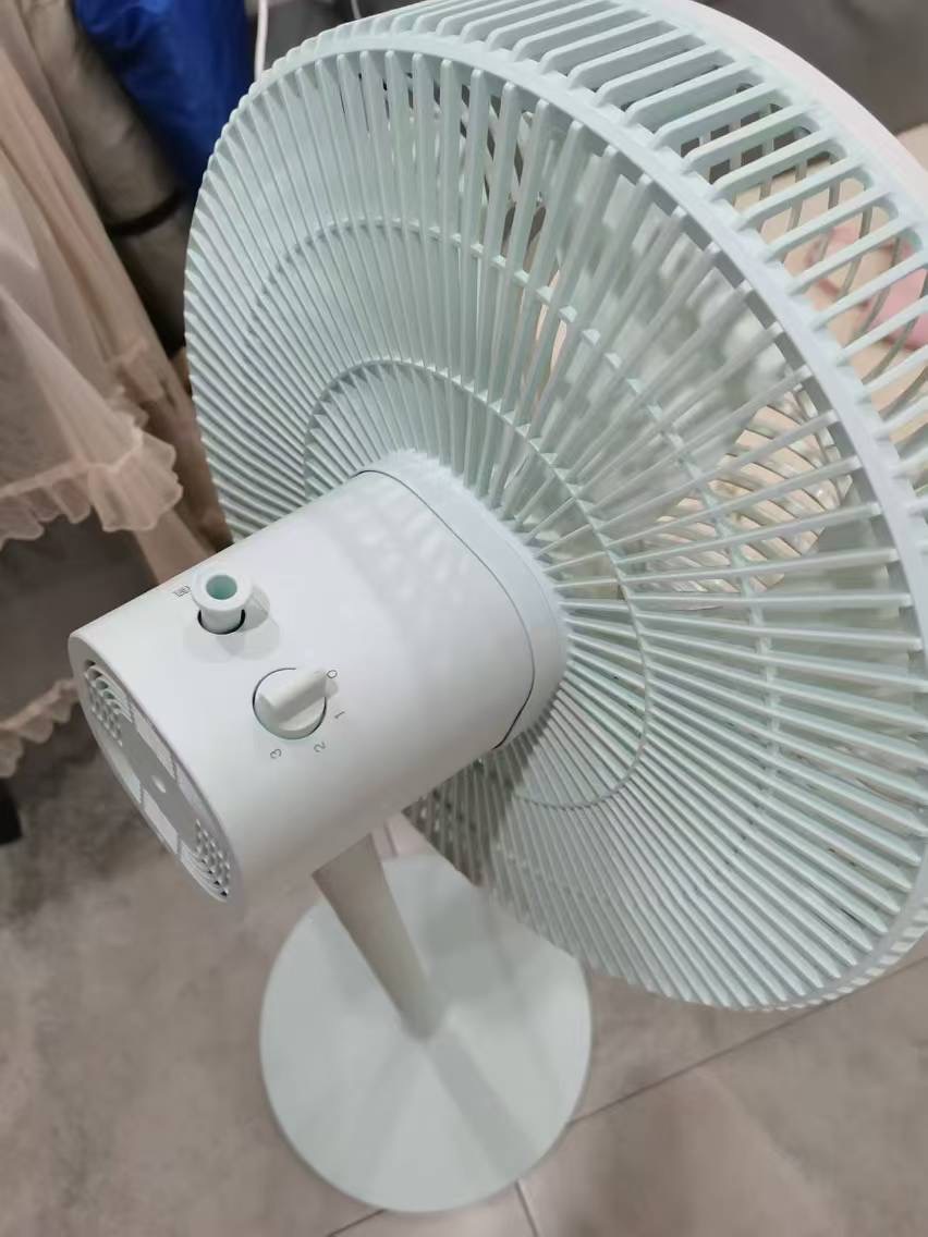 格力落地扇FD-35X65h7竹青色电风扇家用节能落地扇学生立式大风量客厅宿舍机械七叶扇加厚底盘加大扇叶晒单图