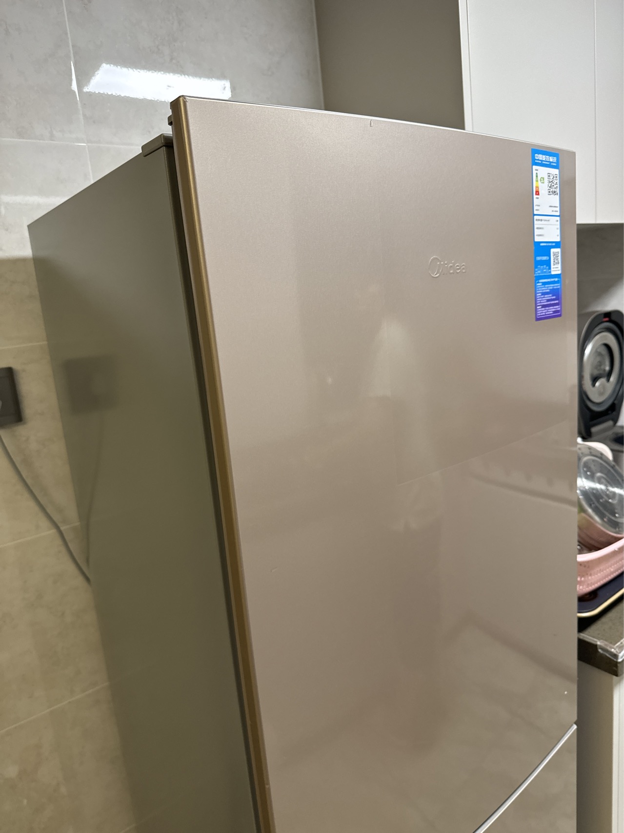 美的(Midea)电冰箱185升 两门双开门节能低噪租房小型二门冰箱家用风冷无霜小机身大容量BCD-185WM(E)晒单图