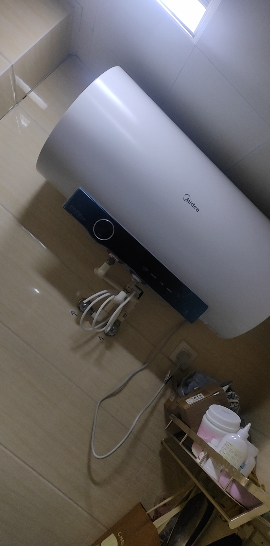 美的电热水器60升储水式 3300W变频 终身免换镁棒省钱 安全零电洗一级节能 智能家电 F6032-JA5(HE)晒单图
