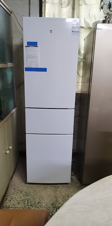 [旗舰店]小米205升三门冰箱 小型家用三开门电冰箱 冷冻冷藏 租房宿舍冰箱大容量节能低噪 BCD-205MDM晒单图