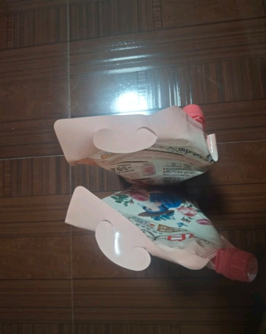 立白大师香氛洗衣液100g*9袋炫彩护色柔顺护衣晒单图