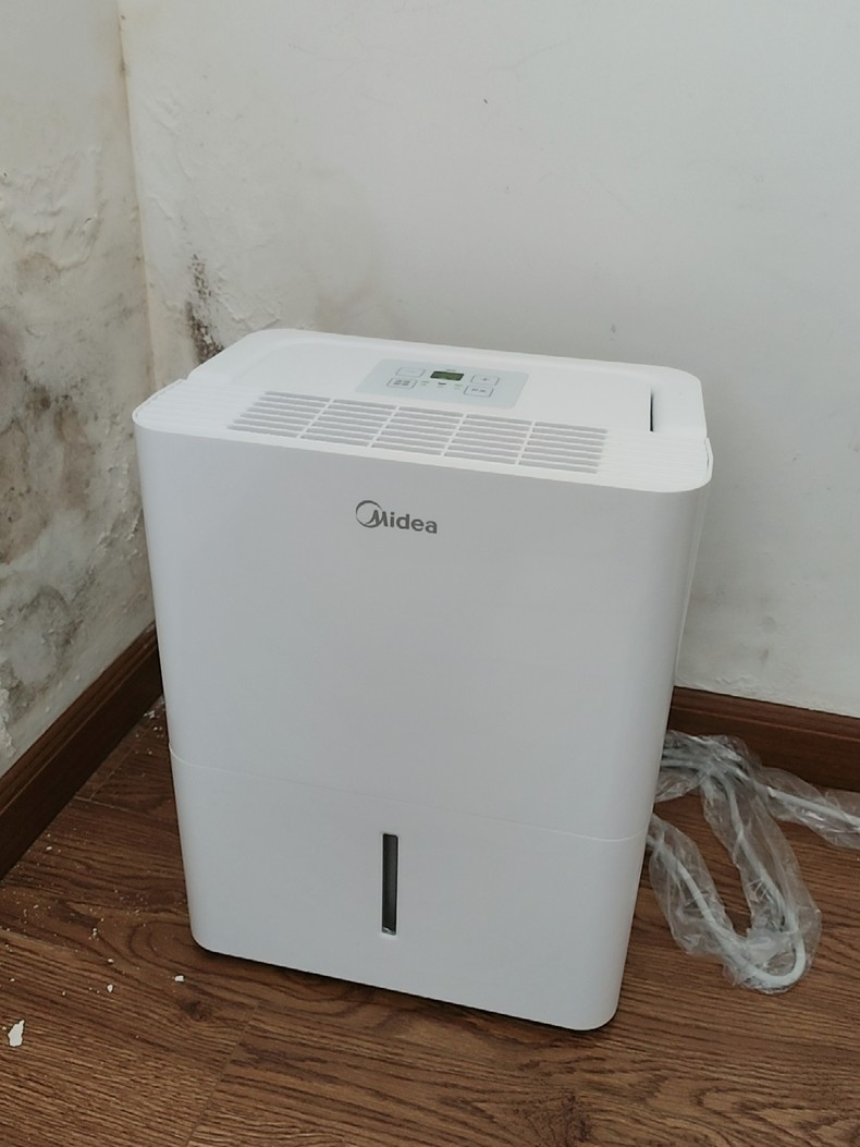 美的(Midea) 家用除湿机干衣/抽湿机除湿量12升/天家用干燥机干衣20㎡以下适用/地下室CF12BD/N7-DN晒单图