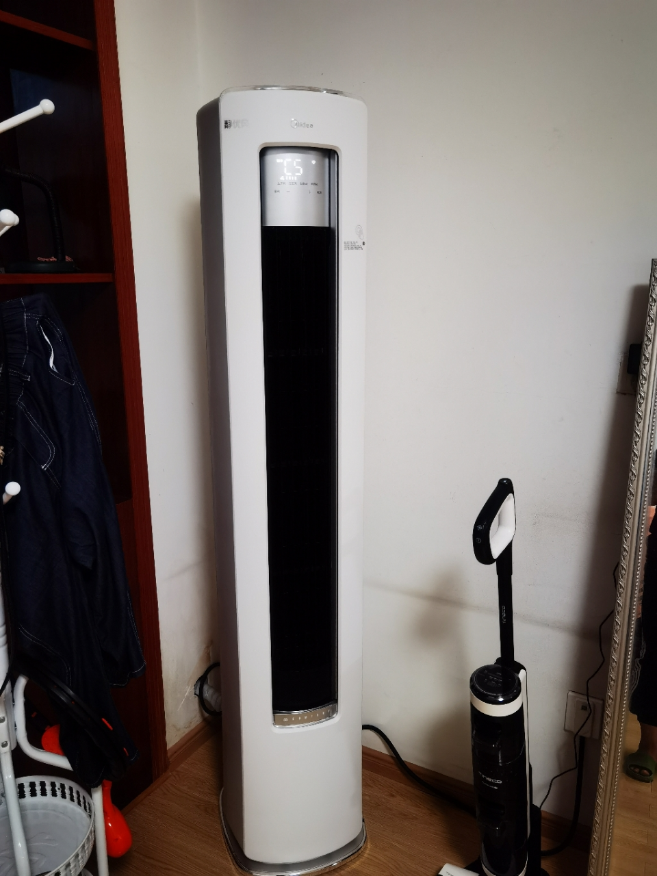 美的(Midea)空调 3匹 静优风 新一级能效 变频冷暖 除湿空调立式客厅空调立式柜机KFR-72LW/N8HY1-1晒单图