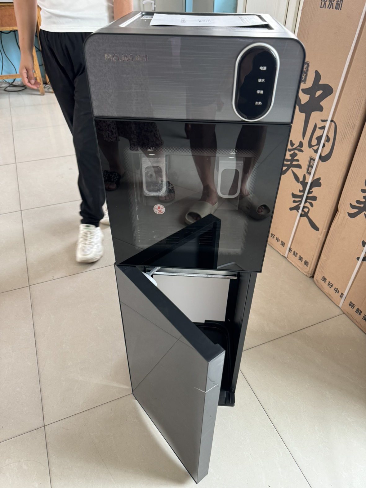 美菱(MELING)立式家用下置水桶饮水机办公室卧室304不锈钢内胆推杯取水防干烧缺水提醒MY-L125M(烟雨灰)晒单图