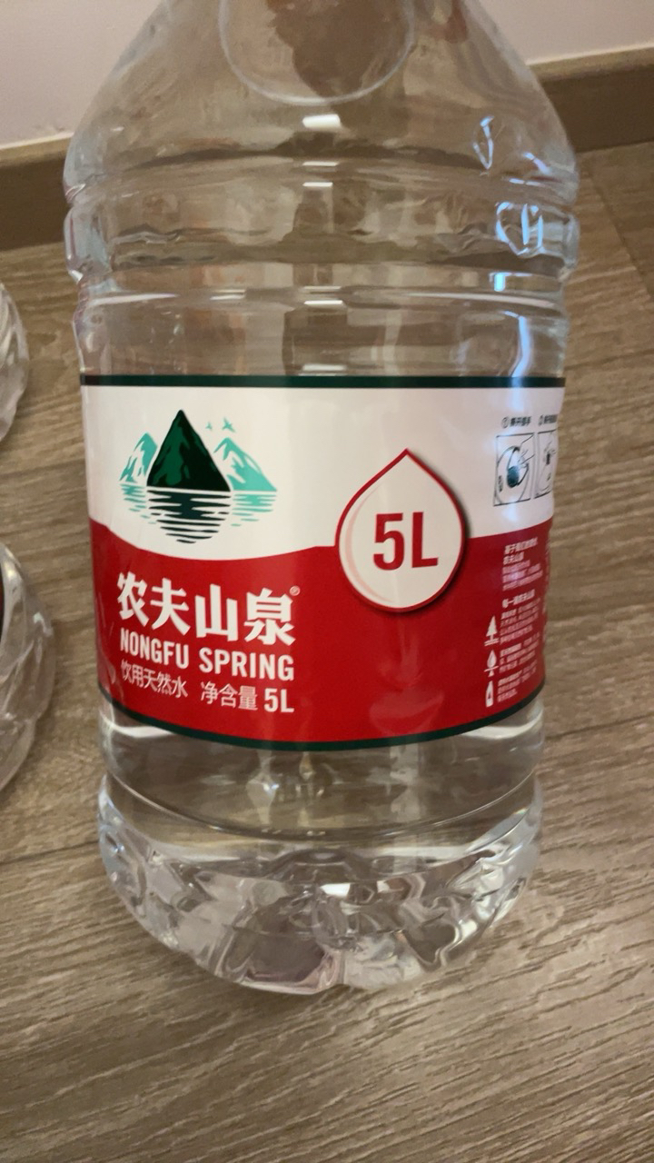 农夫山泉 饮用天然水5L*4桶 整箱装 桶装水晒单图