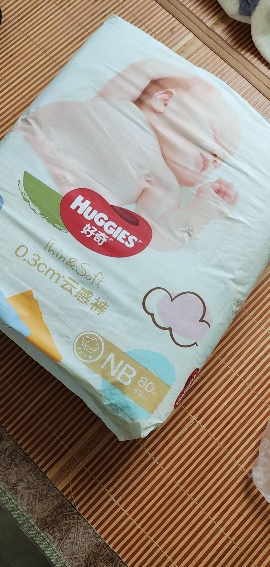 好奇金装超薄云柔透气纸尿裤初生号NB80超大吸力婴儿尿不湿[5kg以下]品牌直供晒单图