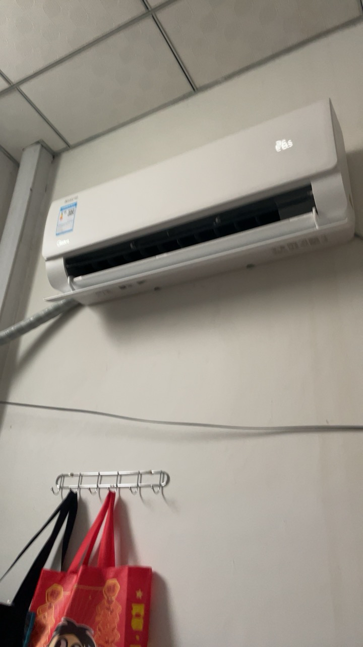美的(Midea)空调挂机酷省电1.5匹p变频冷暖新一级智能壁挂式客厅卧室大风口节能省电KFR-35GW/N8KS1-1晒单图