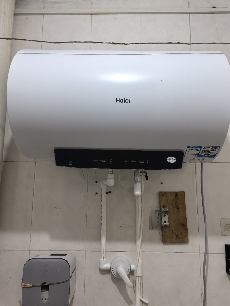 [官方旗舰店]Haier/海尔60升电热水器家用卫生间储水式一级能效 WIFI智控 大屏数显 EC6001-MC3U1晒单图