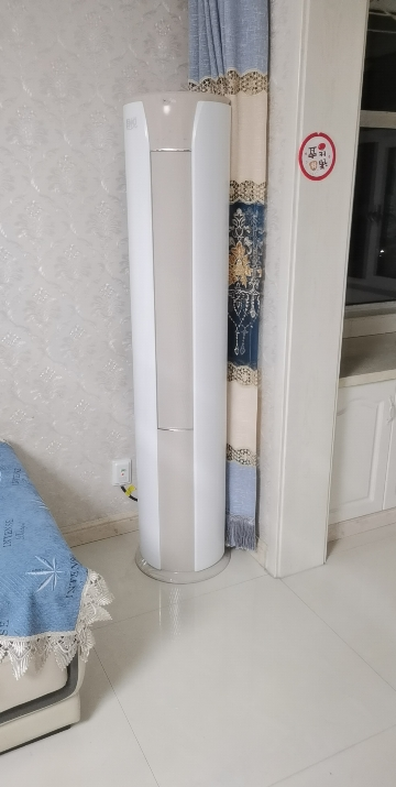 Haier/海尔3匹变频1级节能柜机客厅大风量自清洁立式空调静悦KFR-72LW/28KCA81U1(冰雪白)套机晒单图