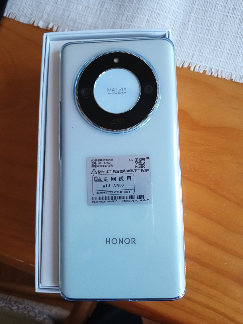 荣耀X50 12GB+256GB 雨后初晴 SGS整机五星抗跌耐摔认证 5800mAh超耐久长续航 第一代骁龙6移动平台 一亿像素大底主摄 120Hz智能高刷 5G手机晒单图